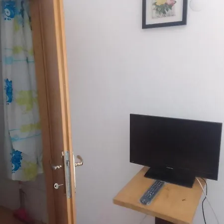 33 Lipe Bed & Breakfast